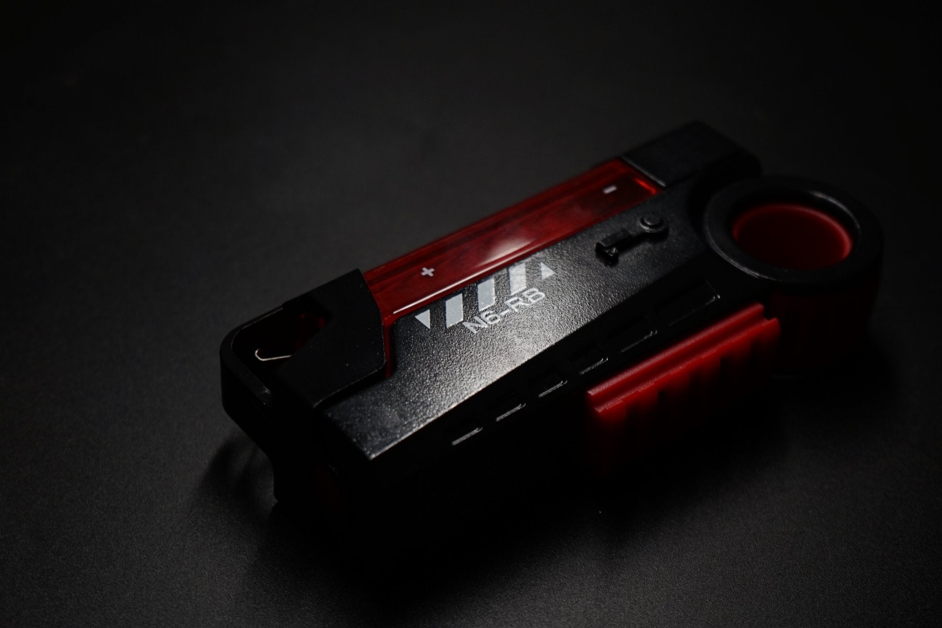 N6-RB Starlight Black moody detail shot